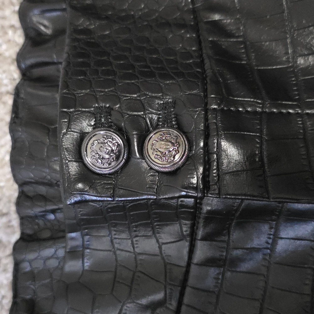 Chico's Faux Leather Croc Embossed Wide Leg Pants Size 0 (Chico's Size 4) Black - Picture 5 of 12